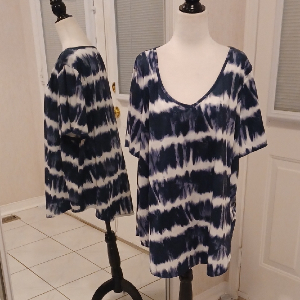 4/$60 Navy & White Tie-Dye Style Tee - Size 4XL (US20)